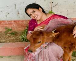 She is an animal lover. She also has a pet dog named Sandy. Sandy is an Indian Splitz, which she adopted when the dog was a month old. She is an animal lover. She also has a pet dog named Sandy. Sandy is an Indian Splitz, which she adopted when the dog was a month old.